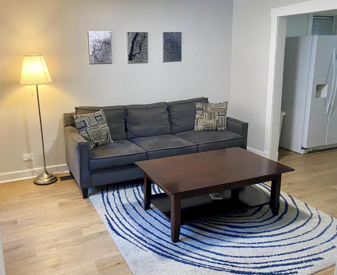 Lincoln Park Apartment With Backyard! Chicago Exterior foto